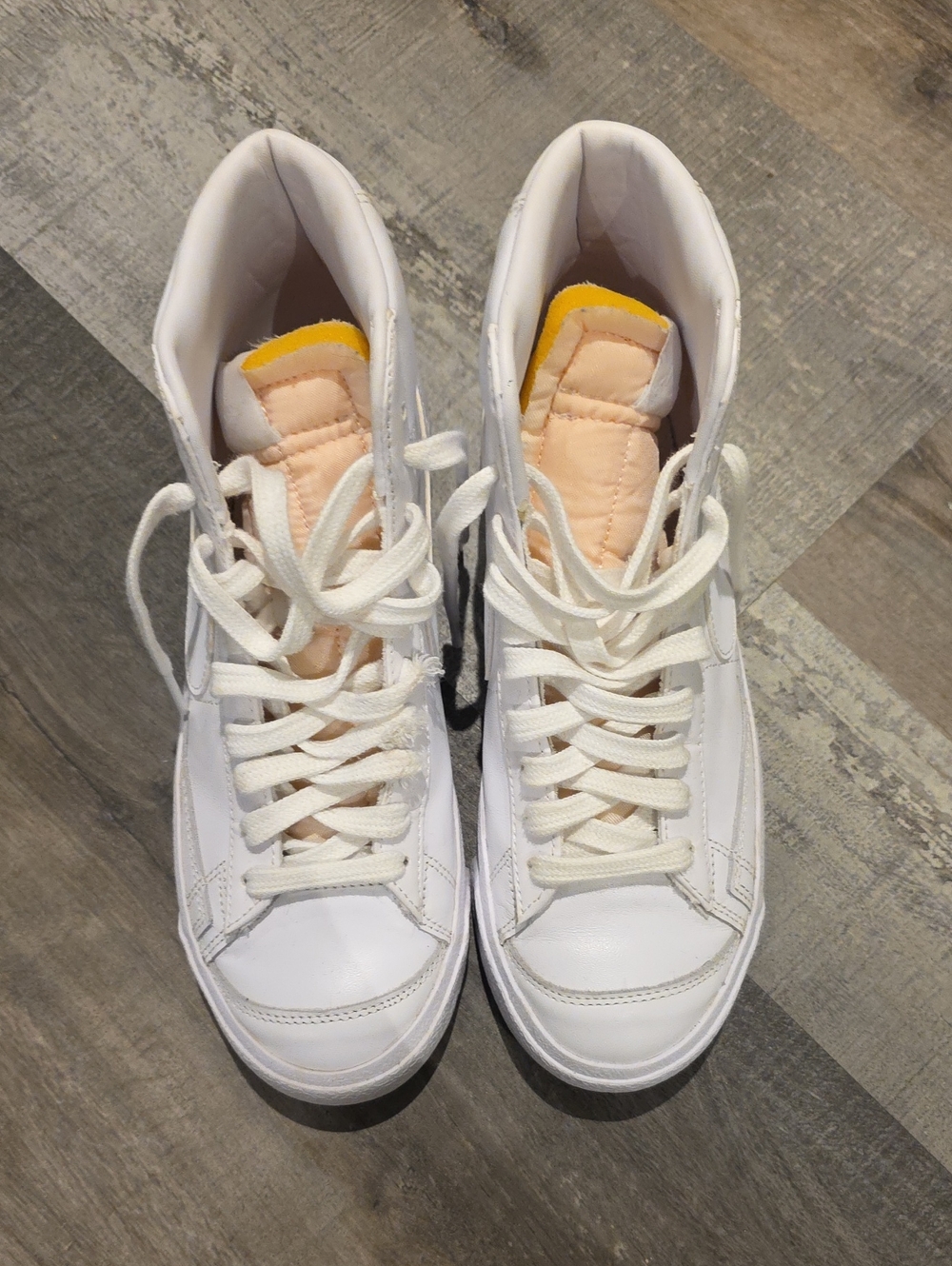 Classic White High-Top Sneakers with Peach Tongue and Yellow Accent